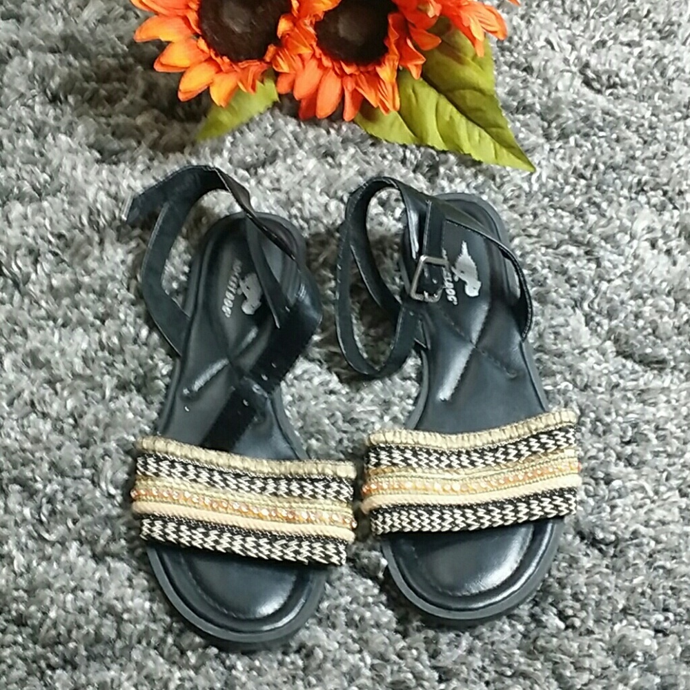 Rocket dogs sandals 7